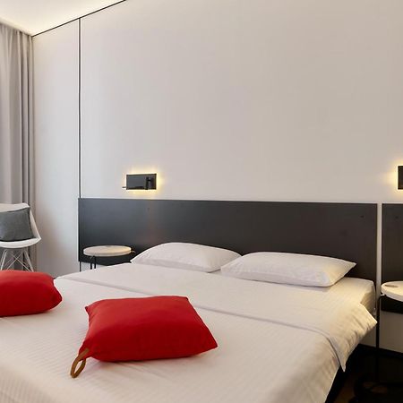 Atmosfera Hotel Oldenburg Bagian luar foto