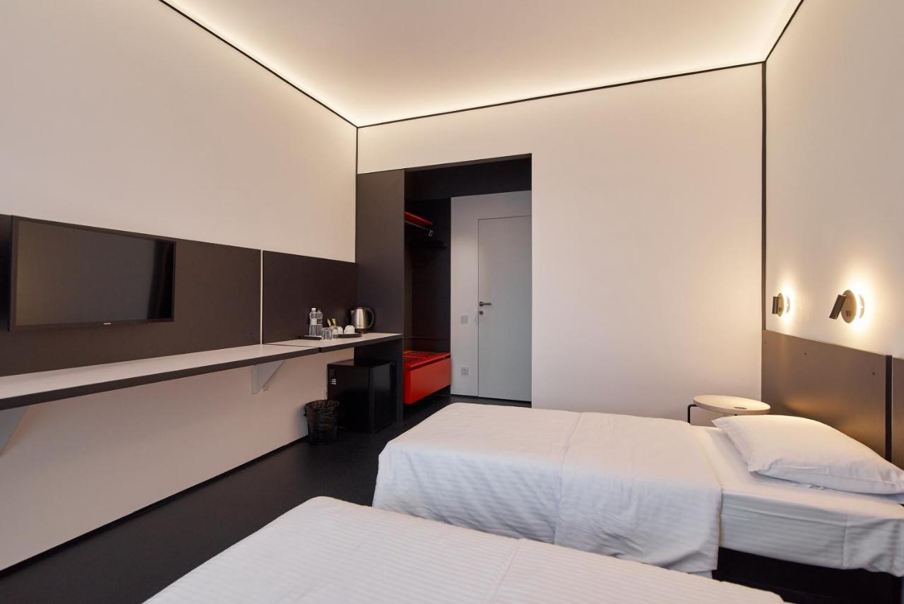 Atmosfera Hotel Oldenburg Bagian luar foto